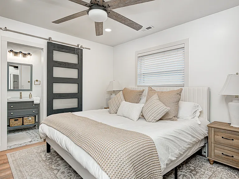 1015 S Randolph St — Photo 12