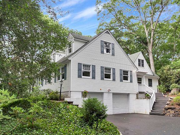 3rd image of 7 Shortwood Ln