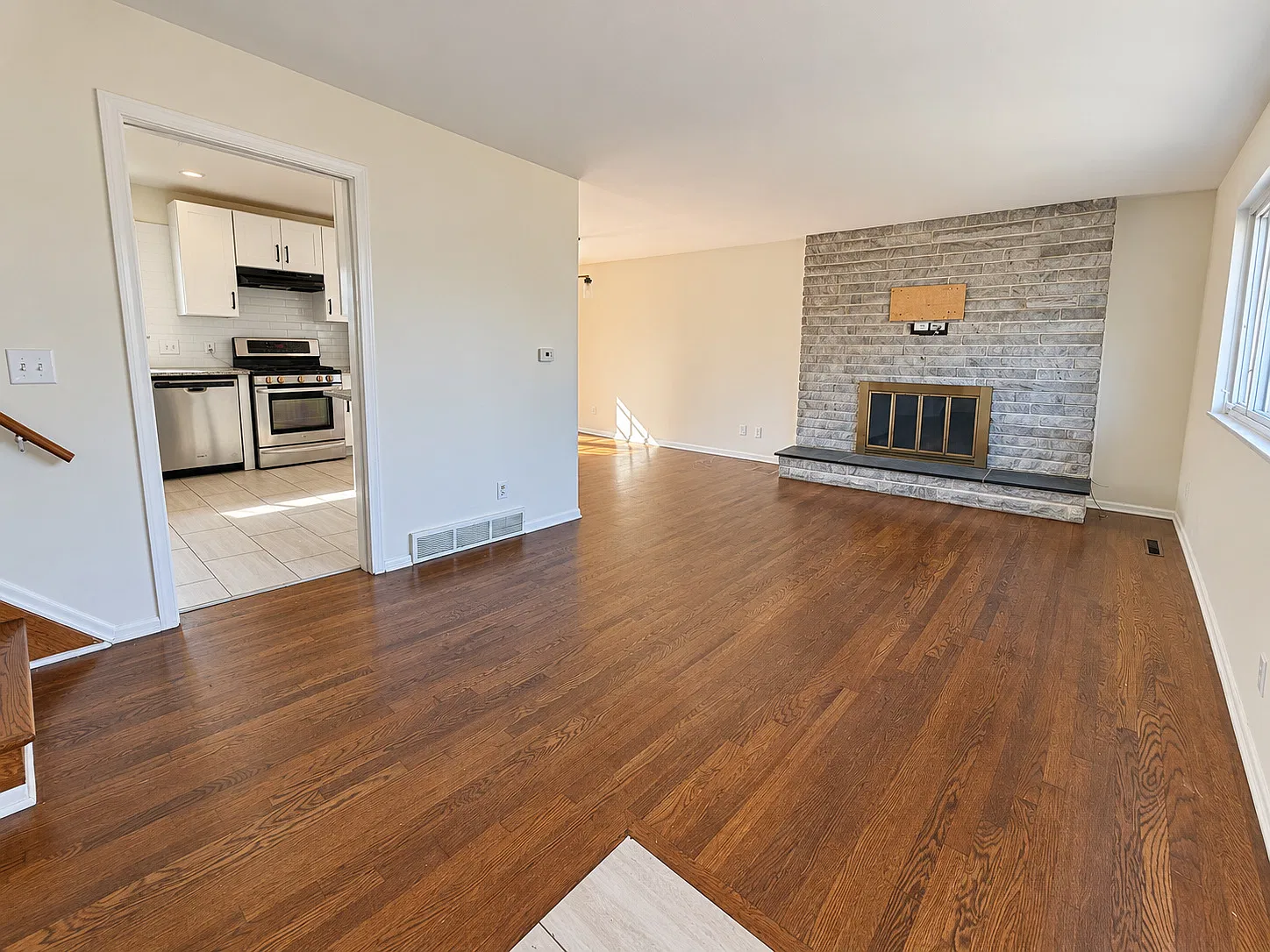 2701 Dennis Lane — Photo 3