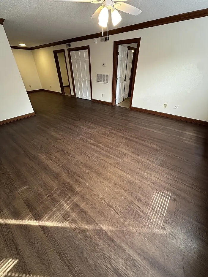 2 bed, 2.0 bath, 960 sqft, $1,295 — Photo 2