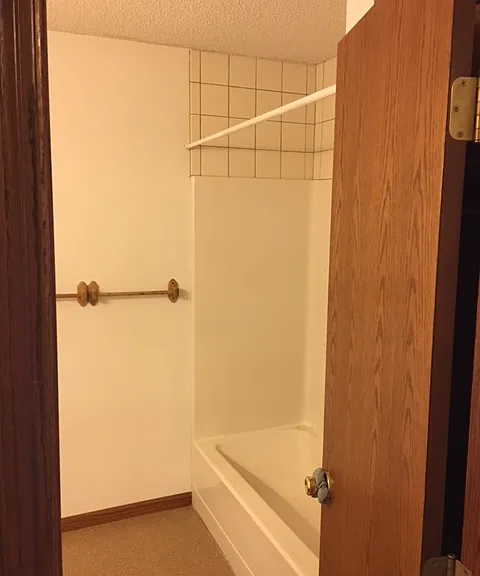 604 Plaza Blvd #B — Photo 5