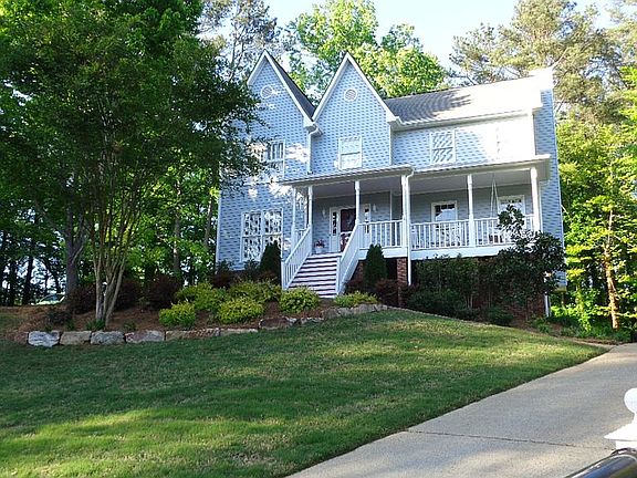 2nd image of 3754 Rhiannon Ct NE