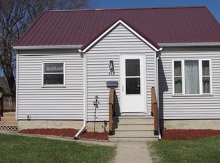 317 10th St N, Benson, MN 56215