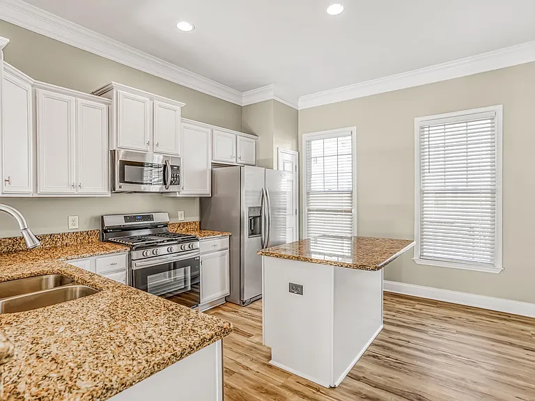 Upgraded Kitchen with new Samsung appliances