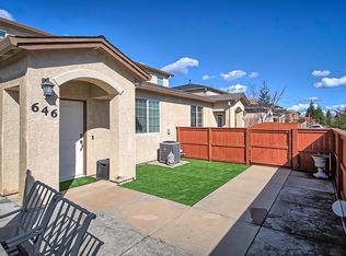 646 Mission De Oro Dr, Redding, CA 96003
