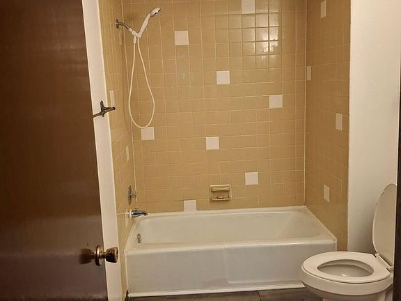 3rd image of 4422 Trevor Cir #5