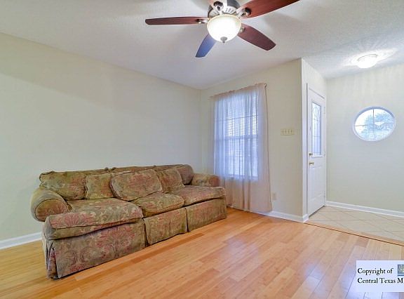 4th image of 2228 Michigan St