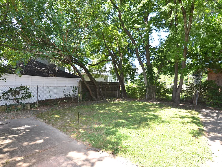 4109 Millsbrae Ave — Photo 3