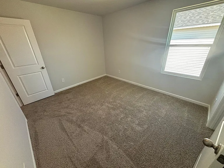 800 Putney Hill Rd — Photo 13