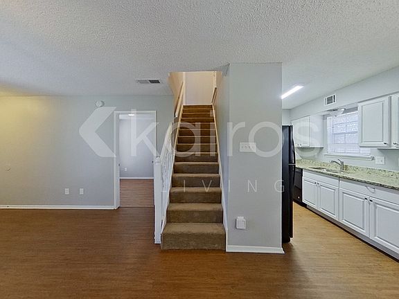 4th image of 2114 Woodnote Ln