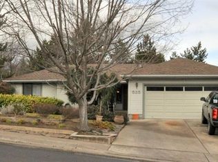 535 Oak Hill Cir, Ashland, OR 97520