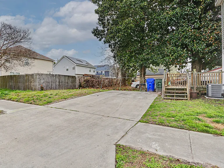 2700 Myrtle Ave — Photo 26
