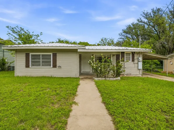 685 S 1st Ave, Stephenville, TX 76401