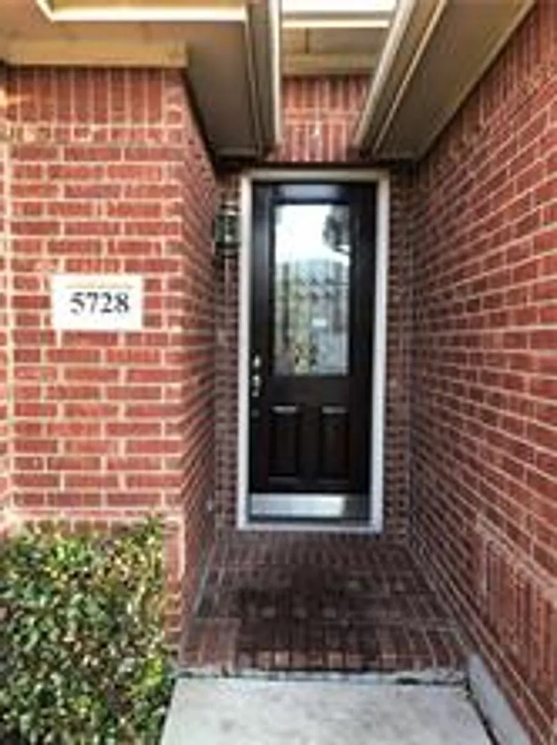 Beautiful Single-Story Home in Prime McKinney Location! — Photo 2