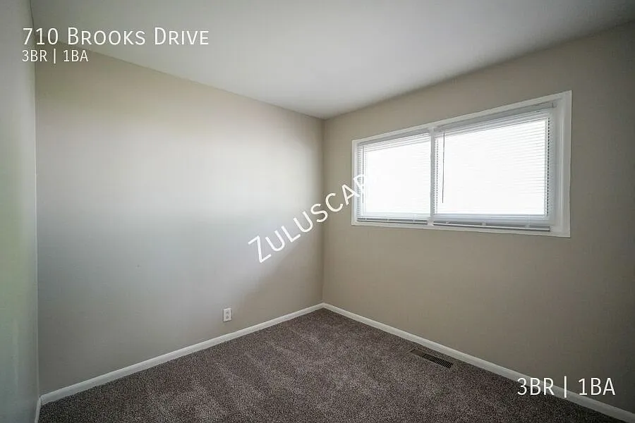 Free 1st Month Rent!710 Brooks Drive / Newly Rehabbed 3/1 Ranch — Photo 3