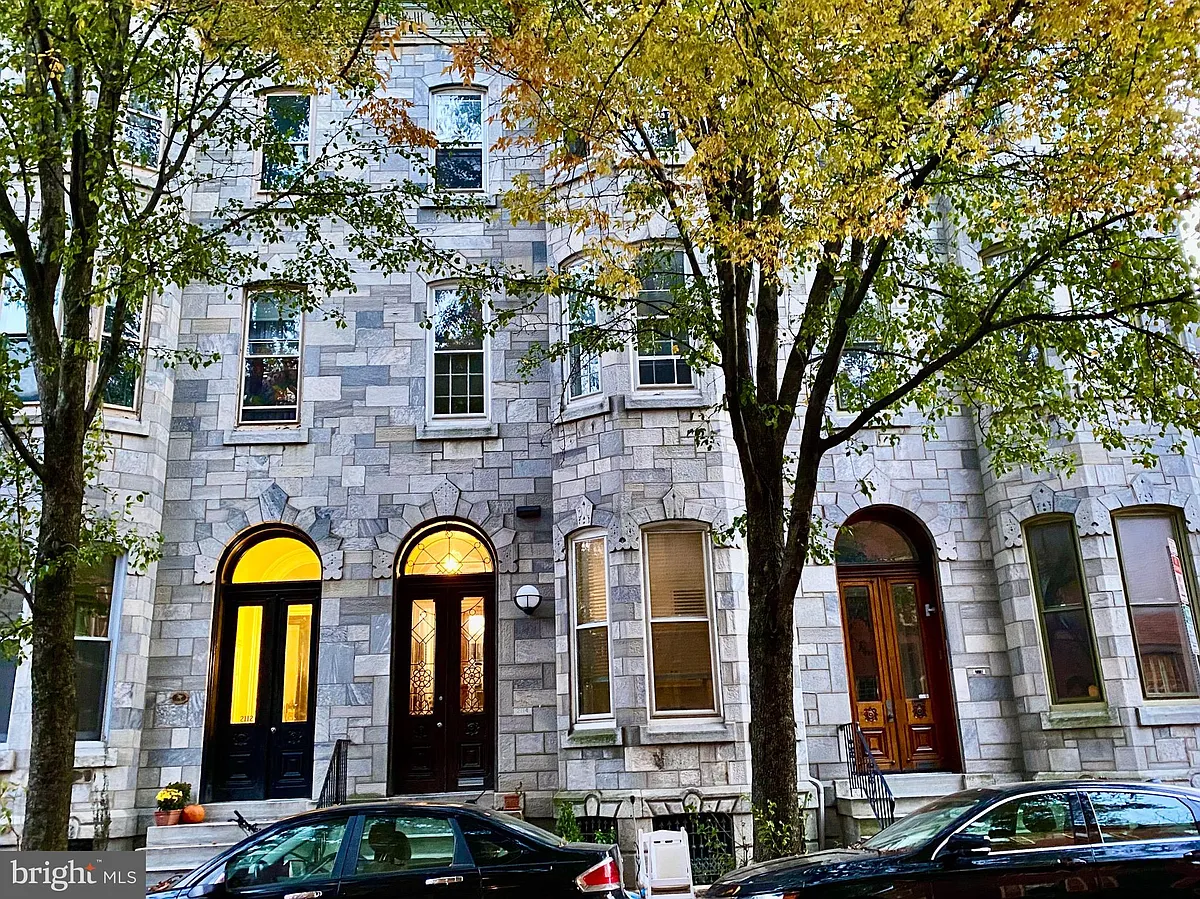 Building Photo - 2114 Pine St #3F