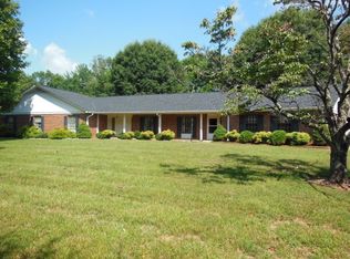 427 Arrowood St, Lenoir, NC 28645