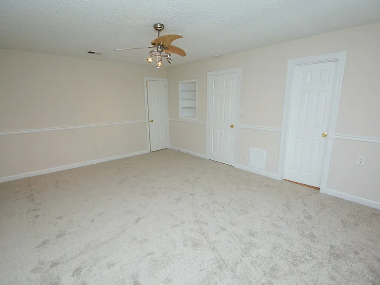 1217 Reardon Cir — Photo 56