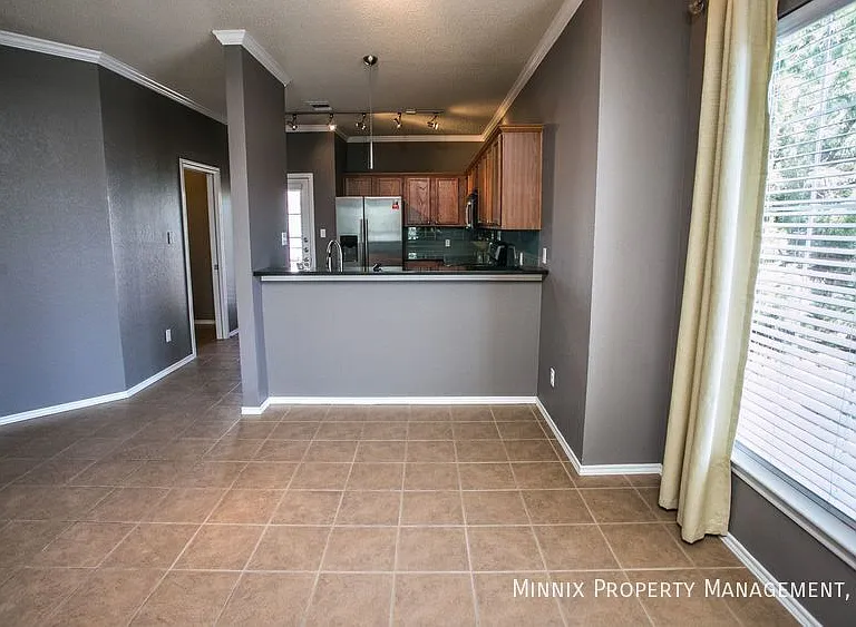 2101 Main St #1 — Photo 12