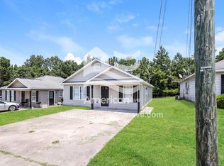 812 Pine Hill Ct, Phenix City, AL 36869