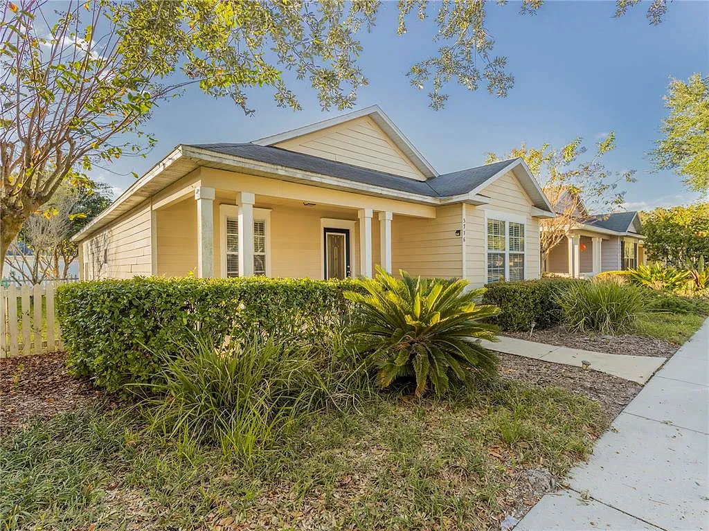 2 bed, 2.0 bath, 1254 sqft, $1,800 — Photo 2