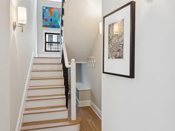 514 West End Avenue image 12 of 23