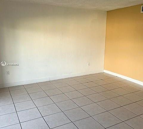 3rd image of 9375 Fontainebleau Blvd APT L203