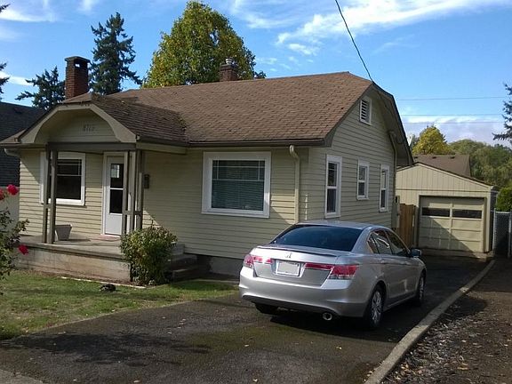 front view w garage
