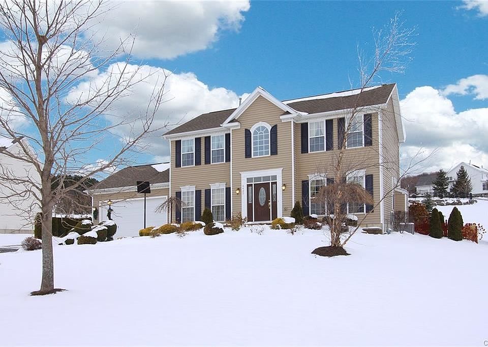 1st image of 6427 Cricklewood Green Ln
