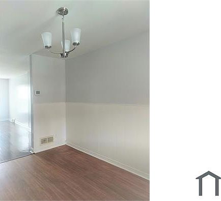 4th image of 7955 Saint Claire Ln
