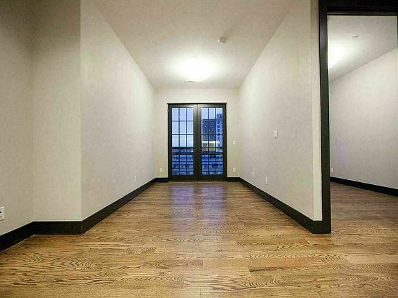 2nd image of 867 De Kalb Ave #4EE