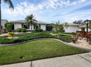 2012 E View Dr, Sun City Center, FL 33573