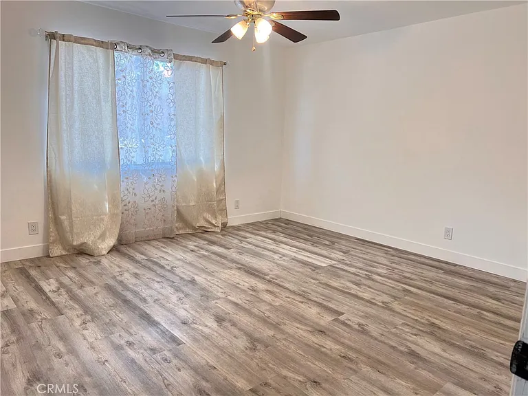 6141 Dalecrest Ave — Photo 8