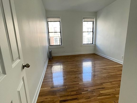 4th image of 566 W 162nd St APT 55