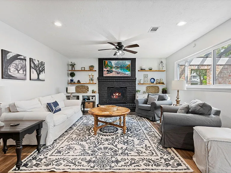 623 Hickory Ridge Dr — Photo 11