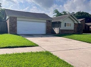 15523 Pensgate St, Houston, TX 77062