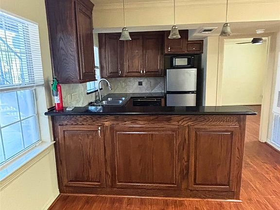 3rd image of 2030 Portsmouth St APT 2