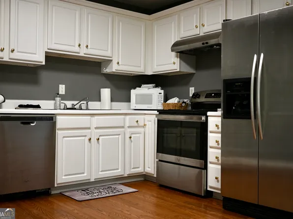 194 Chestnut Ave, Demorest, GA 30535