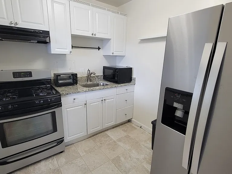 4501 Arlington Blvd #511 — Photo 4