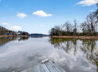 1037 Natures Cove Rd, Saluda, SC 29138