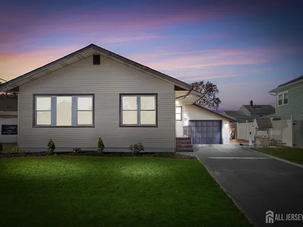 27 Clifford St, Carteret, NJ 07008
