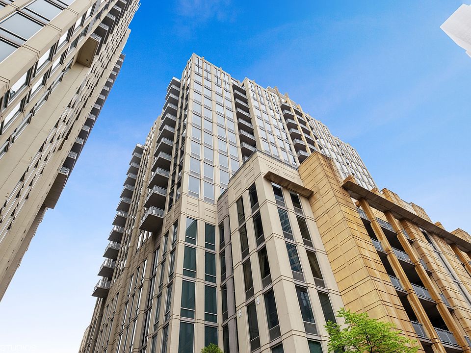 1st image of 720 N Larrabee St APT 1611