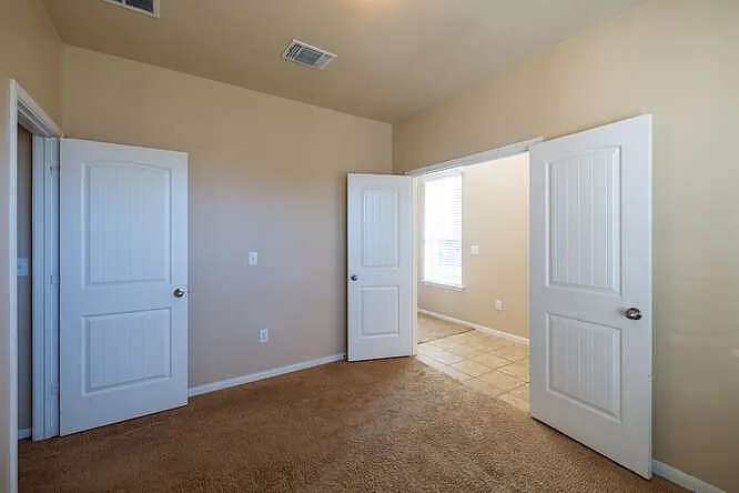 402 Zenith Rd — Photo 34