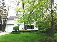 1216 Middlebury Ln photo 1