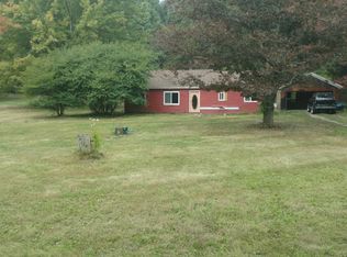 4124 Greenbay Dr, Barberton, OH 44203