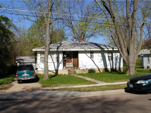 208 S Oak St, Rolla, MO 65401