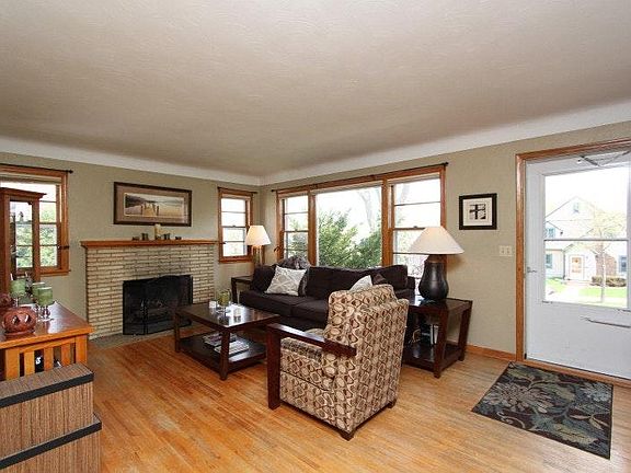 2nd image of 533 Brimhall St