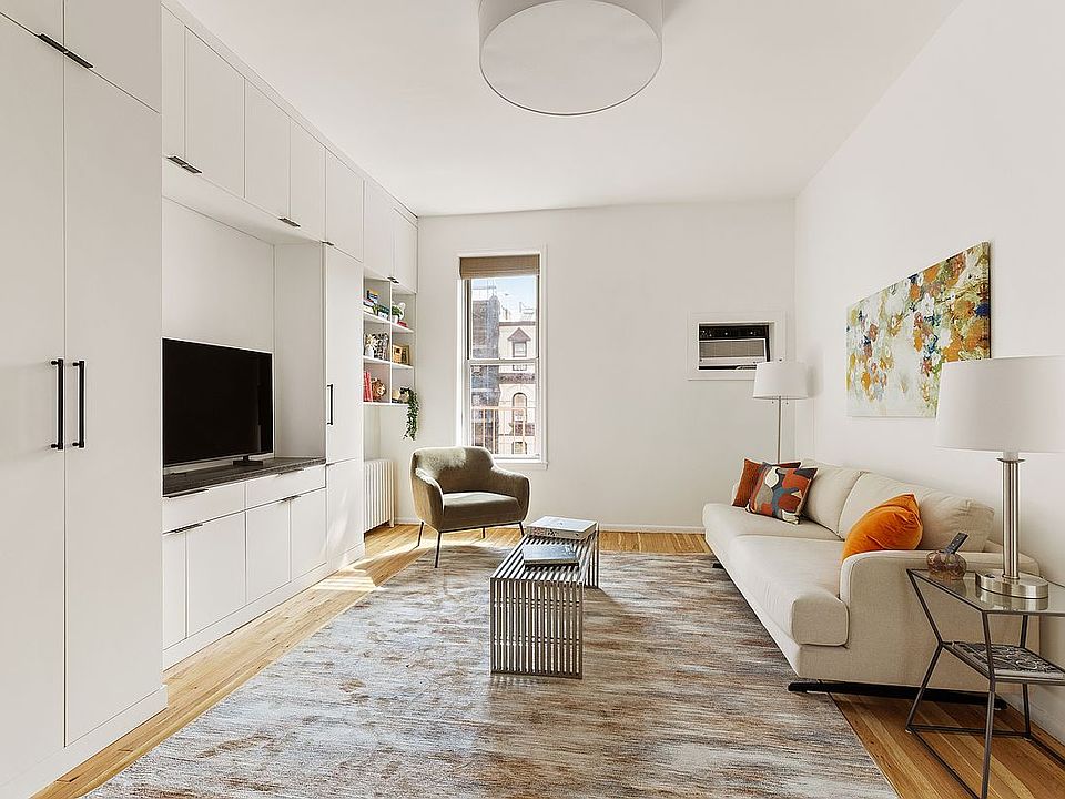 1st image of 200 W 78th St APT 4A