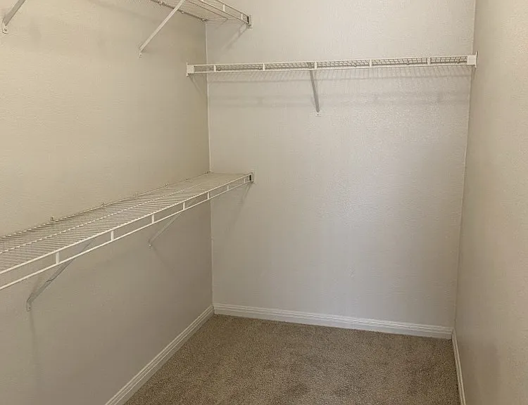 Westchester Woods Apartments — Photo 19