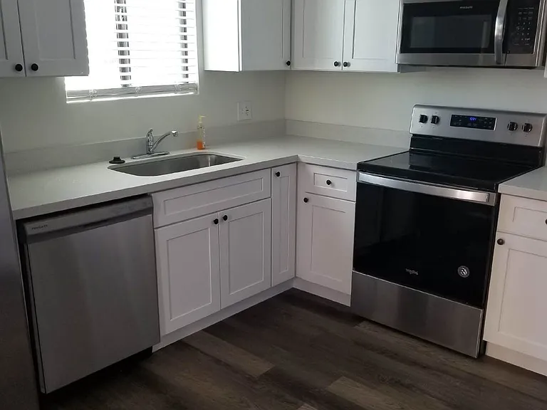 813 E Siesta Dr #C — Photo 8